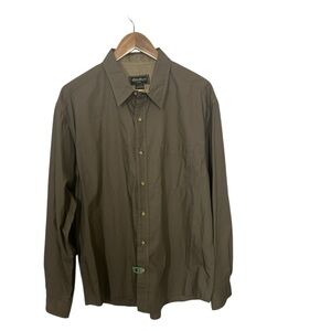 Eddie Bouer  men’s Button-Up Shirt olive green size Large